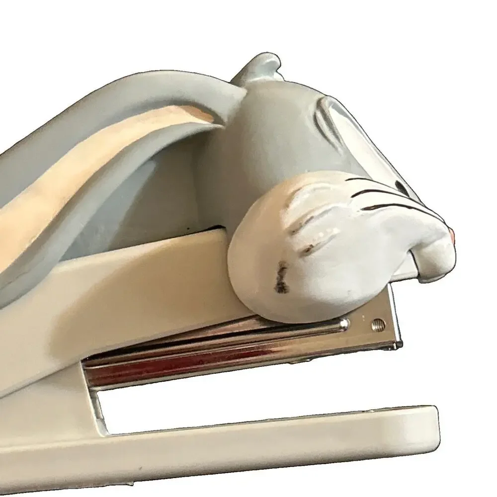 Vintage Bugs Bunny Stapler Warner Brothers Studios 1997 Pre-Owned EUC